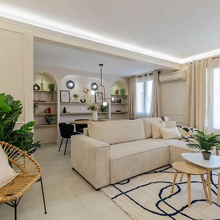 Appartement Beautiful Haussmannian - South Balcony *